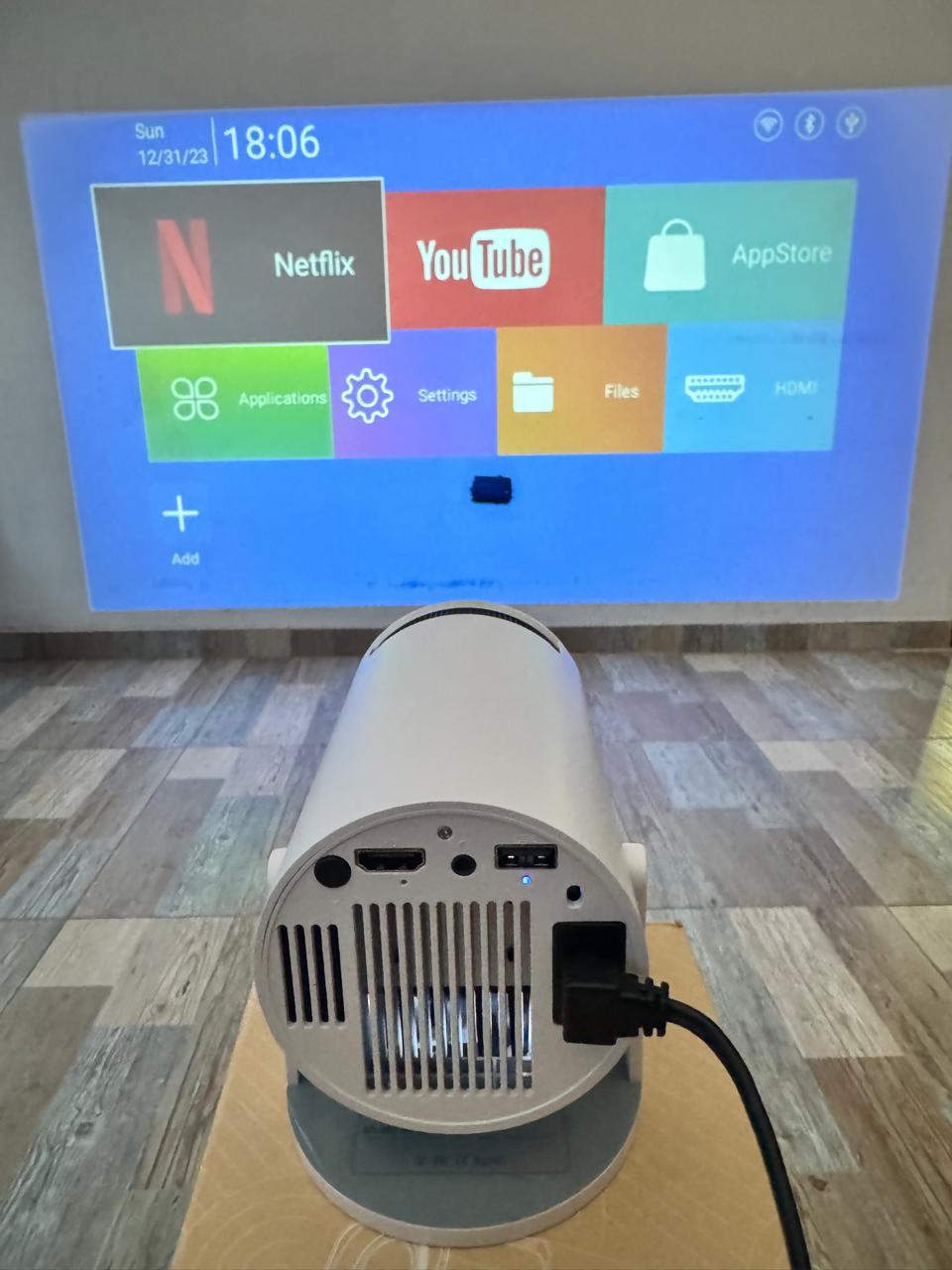 Proyector HY300 Portatil